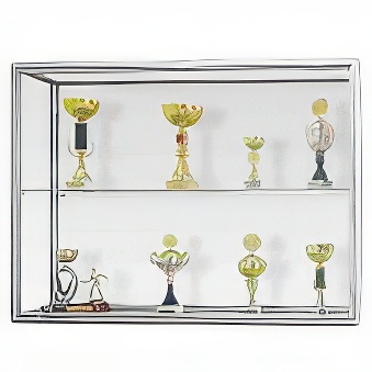 Gablota ekspozycyjna przeszklona wewnętrzna na puchary z jedną półką