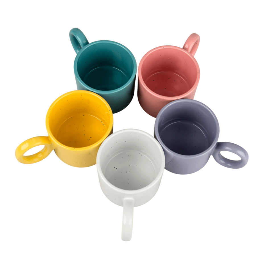 Wide sublimation mug with a dot effect and a round handle