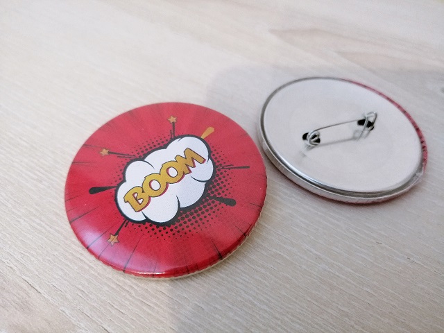 Elements for making pin badges with safety pins