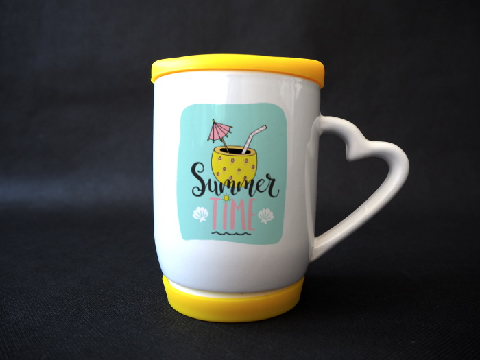 Sublimation mug with heart shape handle - a colorful silicone lid and stand