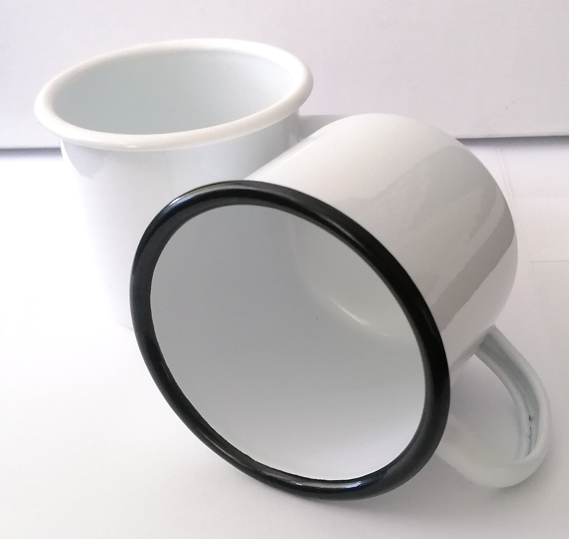 Enamel steel mug for sublimation - white with a black rim