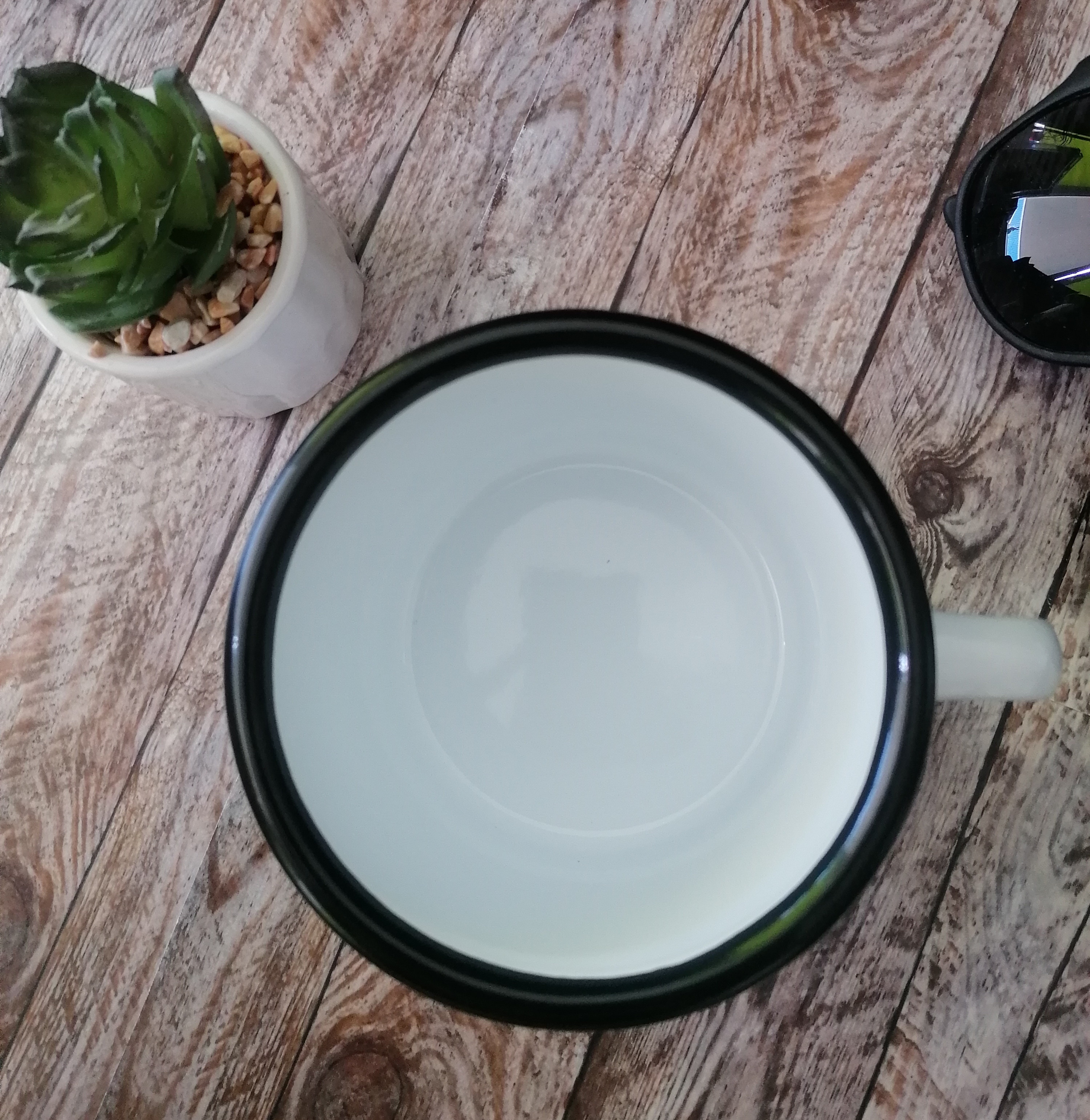 Enamel steel mug for sublimation - white with a black rim