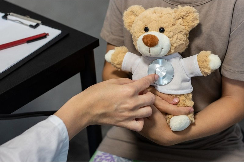 Teddy bear with a white T-shirt for sublimation